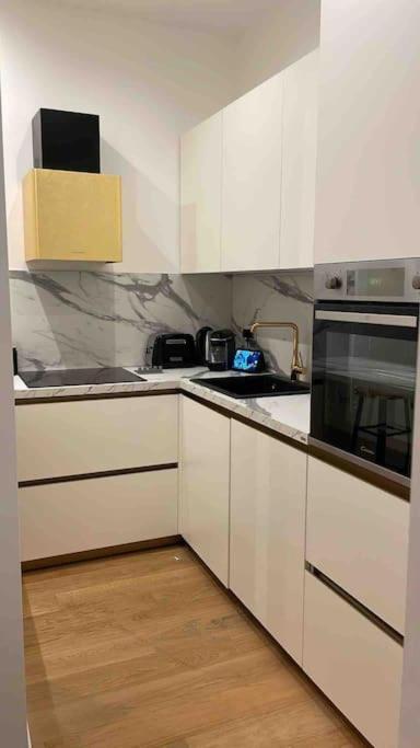 Luxury Modern Apartment 米兰 外观 照片